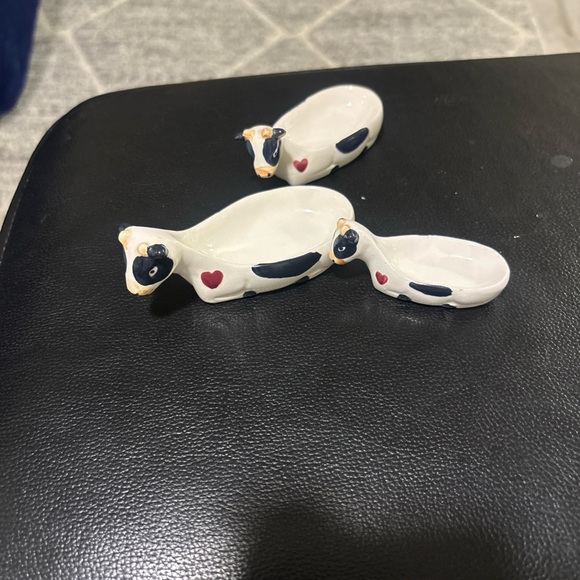 Three nesting cow measuring spoons marked 1987 CBQ LTD - Picture 8 of 8